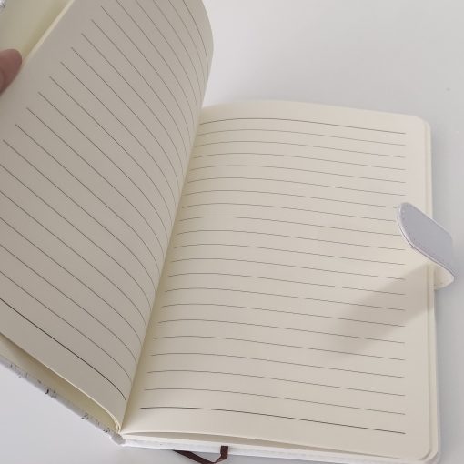 Libreta de líneas con cierre imantado