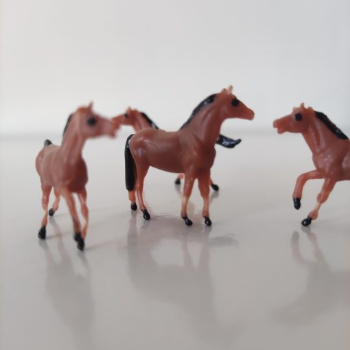 Caballos a escala 1:87