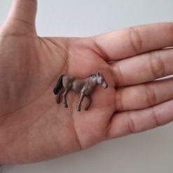 Caballo a escala