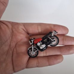Escala 1:43 1:44