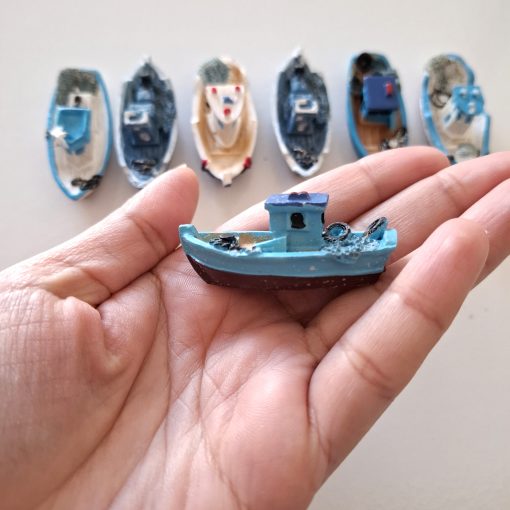 Barco de pesca en miniatura