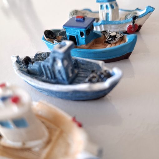 Barco de pesca en para dioramas