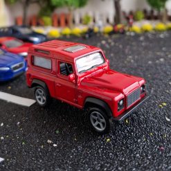 Auto Land Rover a escala