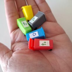 Basureros a escala para maquetas