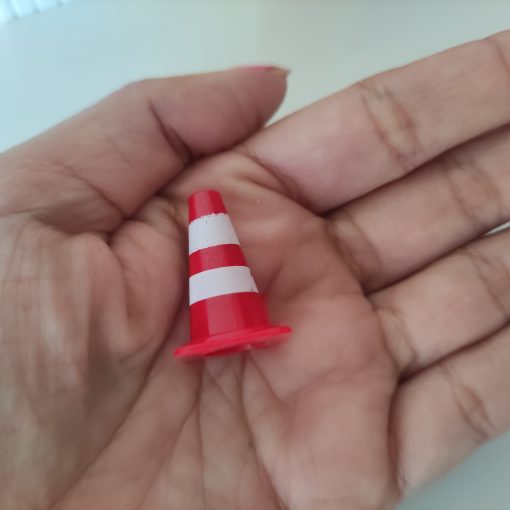 Cono de tráfico en miniatura