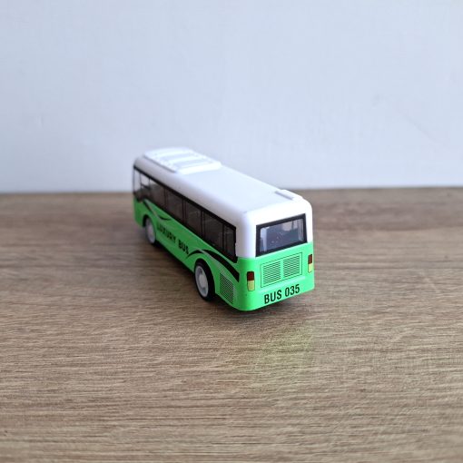 Bus escala 1:64