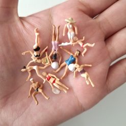 Personitas con traje de baño