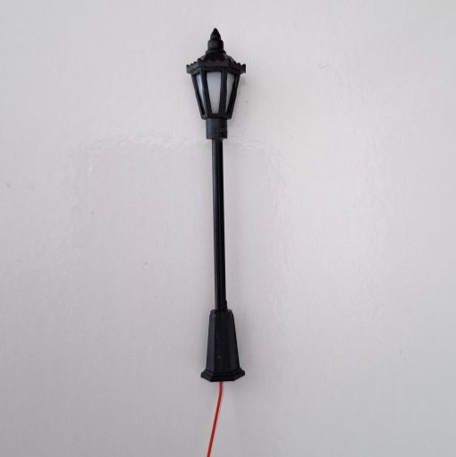 Faroles para maquetas escala 1:100
