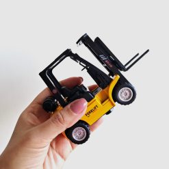 Montacarga en miniatura