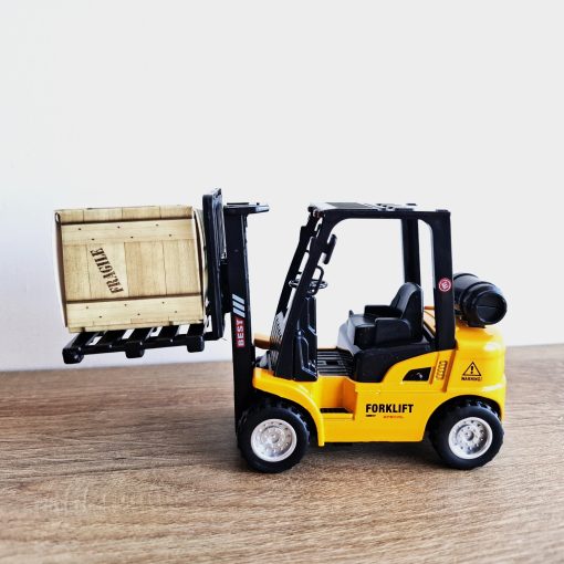 Montacarga en miniatura