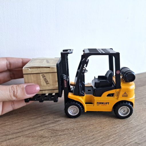 Montacarga en miniatura