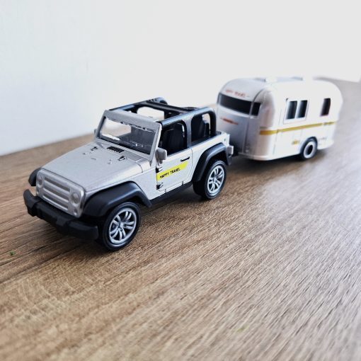 Jeep remolque y casa rodante en miniatura