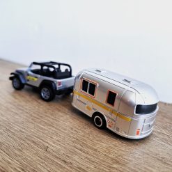 Jeep remolque y casa rodante en miniatura