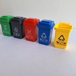 Basurero en miniatura