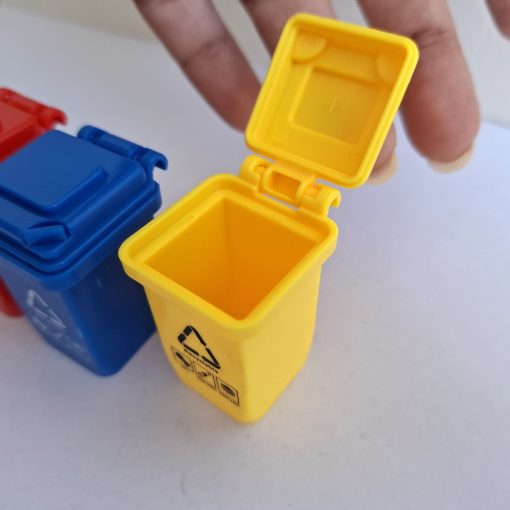 Basurero en miniatura