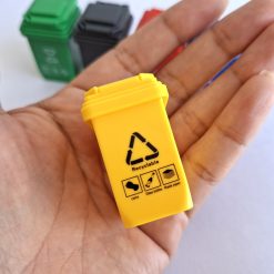 Basurero en miniatura