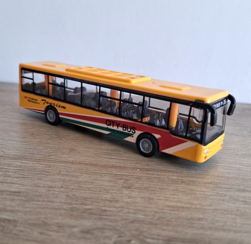 Autobús a escala 1:64