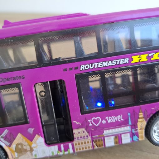 Autobús a escala 1:50
