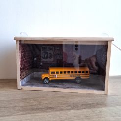 Caja de madera para autos a escala