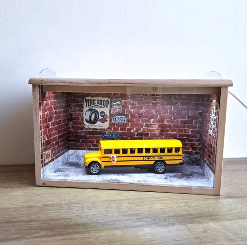 Caja de madera para autos a escala