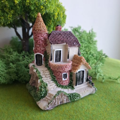 Casa en miniatura decorativa