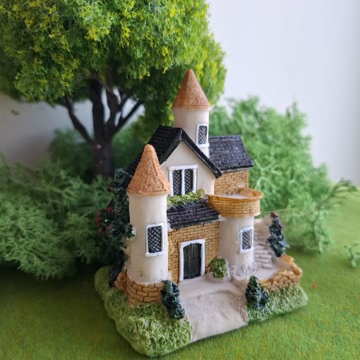 Casa en miniatura decorativa