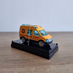 Ambulancia a escala coleccionable