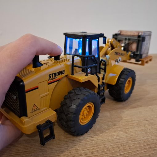 Montacarga en miniatura