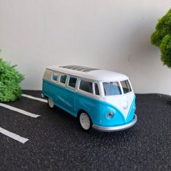 Combi a escala 1:32