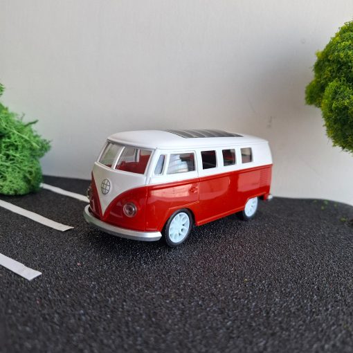 Combi roja en miniatura
