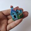 casa azul en miniatura