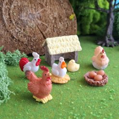 Gallinas y pollos en miniatura