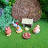 Gallinas y pollos en miniatura