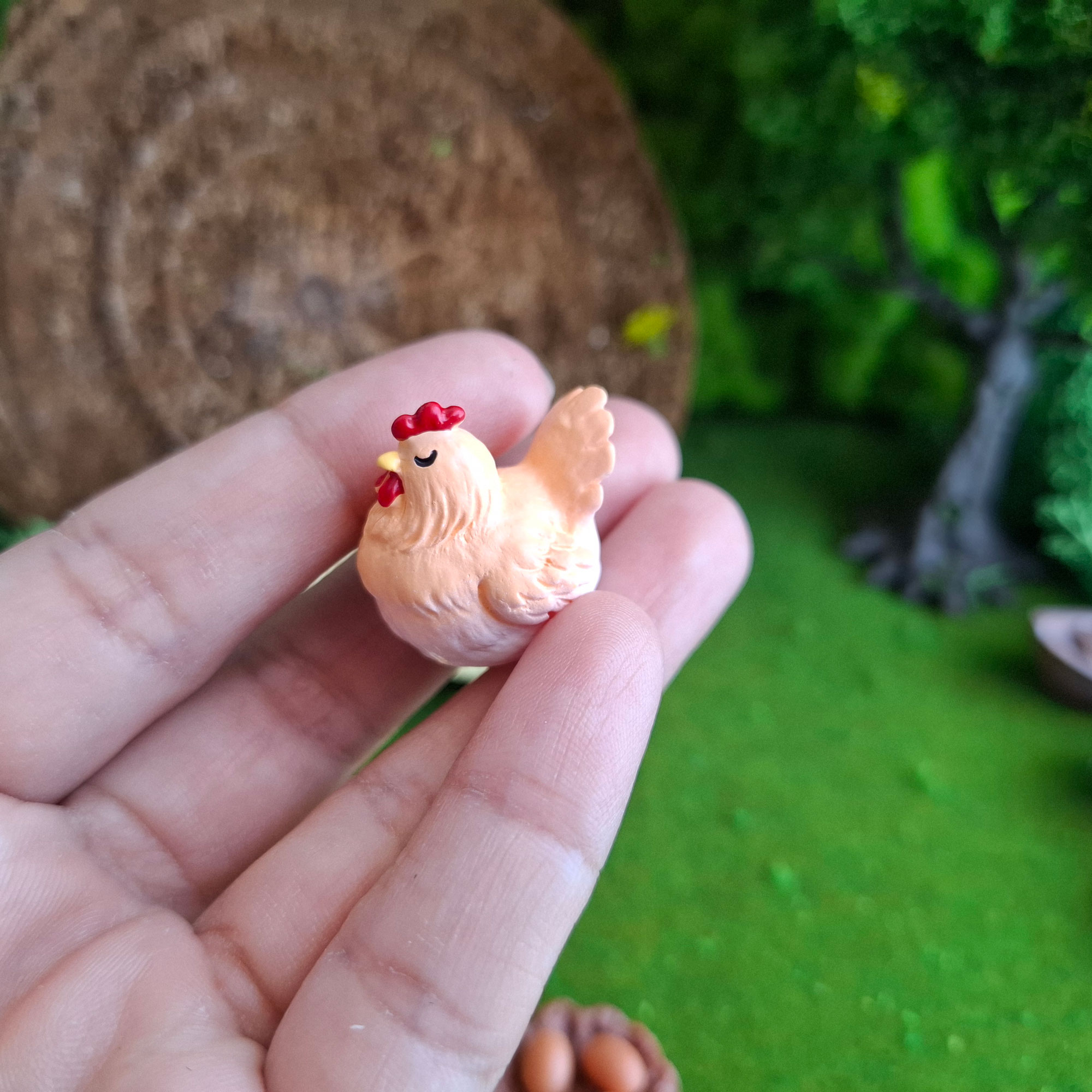 Gallina en miniatura