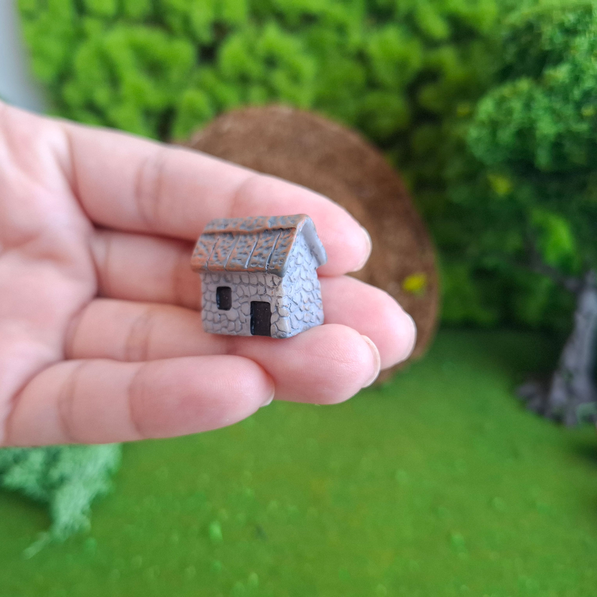 Casa rocosa a escala